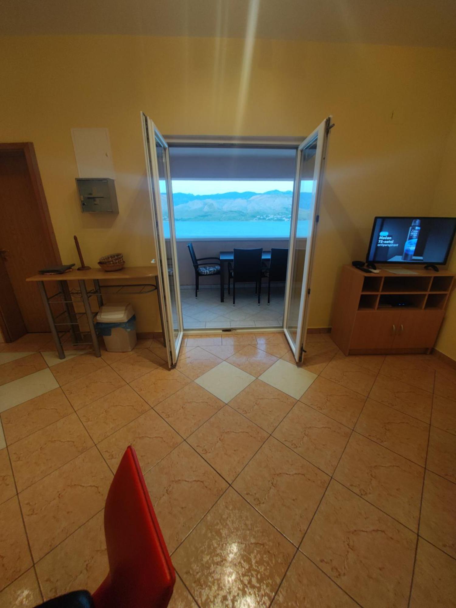 Apartments Bolont Pag Town Εξωτερικό φωτογραφία
